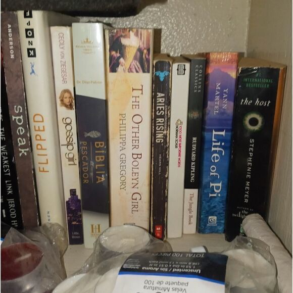 Book bundle of 5🎁 - Picture 3 of 4